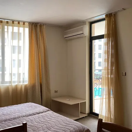 Apartment Avalon D202 Private Sunny *